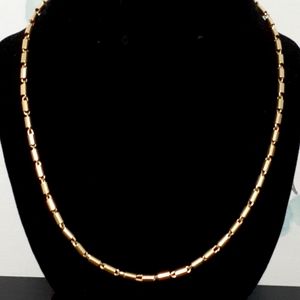 Gold Tone Necklace 18" Necklace